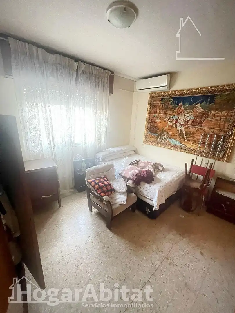 Dormitori de Casa o xalet en venda en La Nucia amb Aire condicionat, Jardí privat i Terrassa