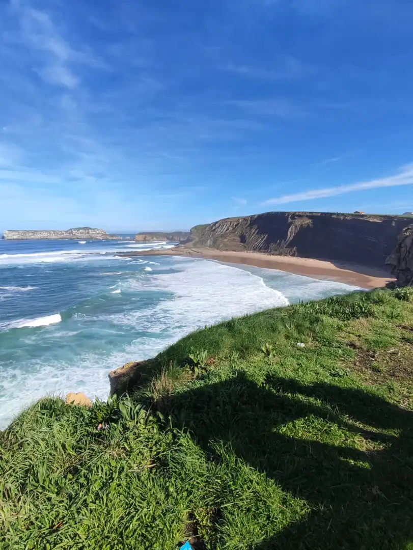Vista exterior de Casa o chalet de alquiler en Miengo con Calefacción, Jardín privado y Amueblado