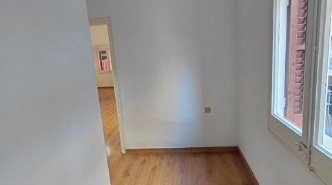 Foto 3 de Piso de alquiler en Carrer de Sugranyes, Sants-Badal,  Barcelona Capital