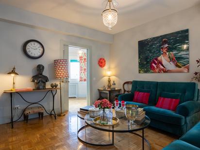 Living room of Flat for sale in  Madrid Capital  with Air Conditioner, Heating and Private garden