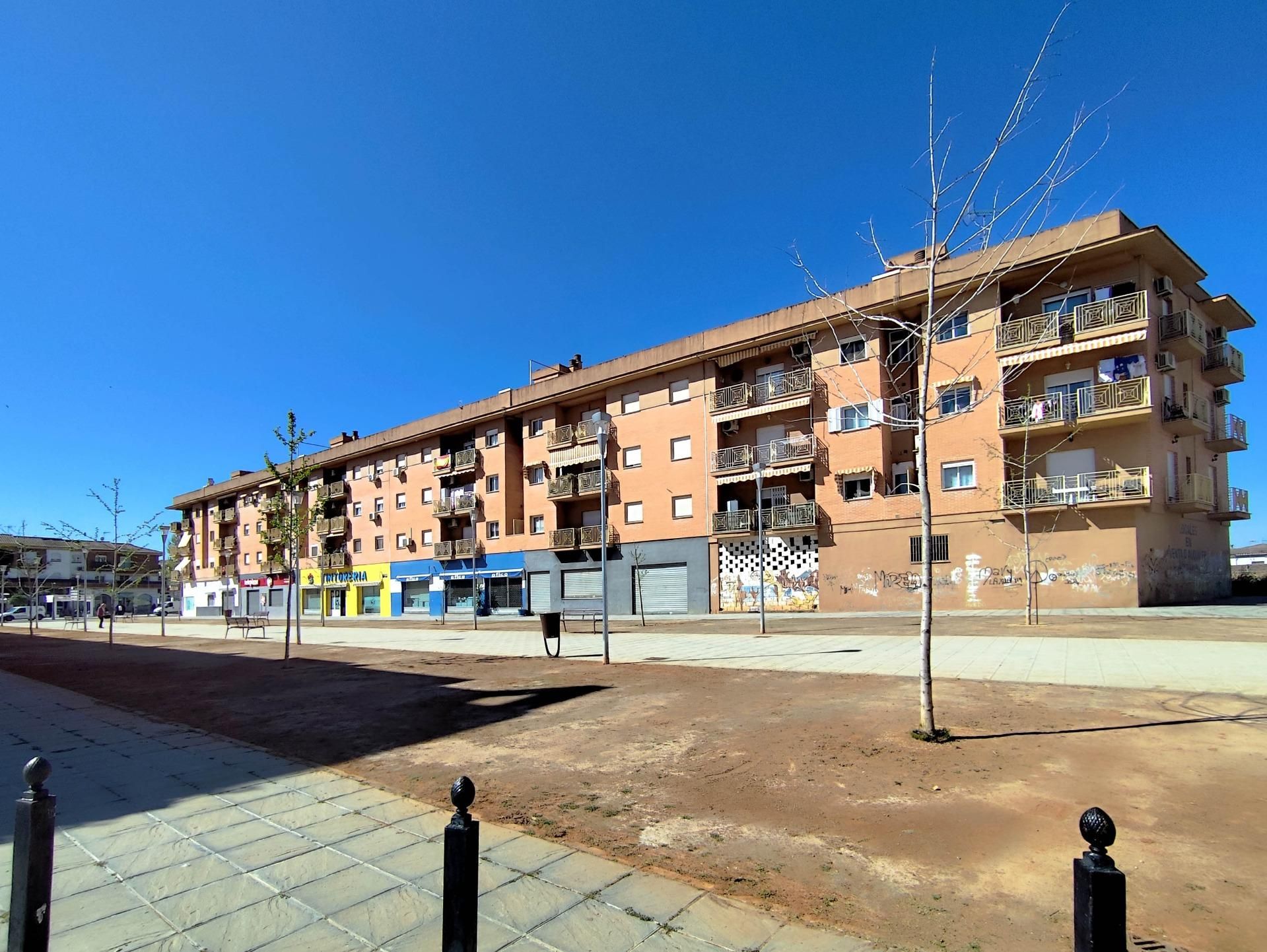 Local de alquiler en Avenida de la Hispanidad, 17