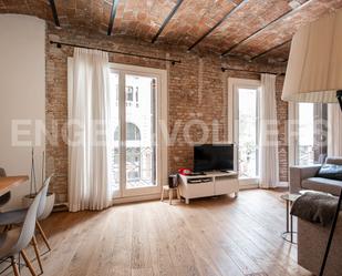 Living room of Apartment to rent in  Barcelona Capital  with Air Conditioner, Heating and Parquet flooring