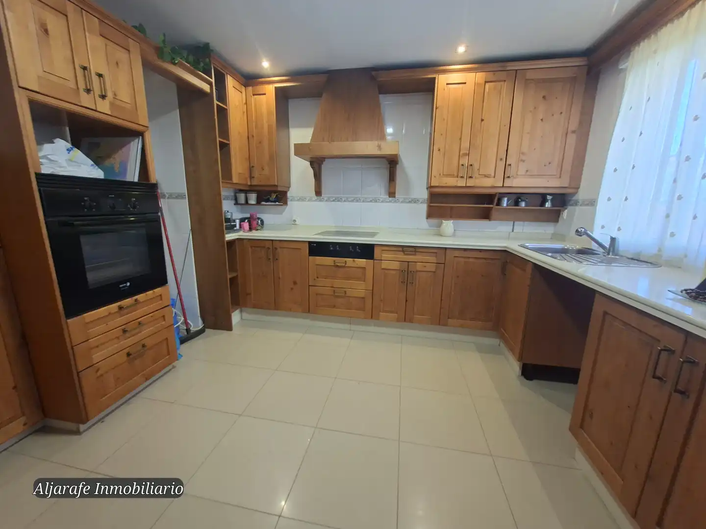 Kitchen of Detached homes for sale in Espartinas  with Air Conditioner, Heating and Private garden