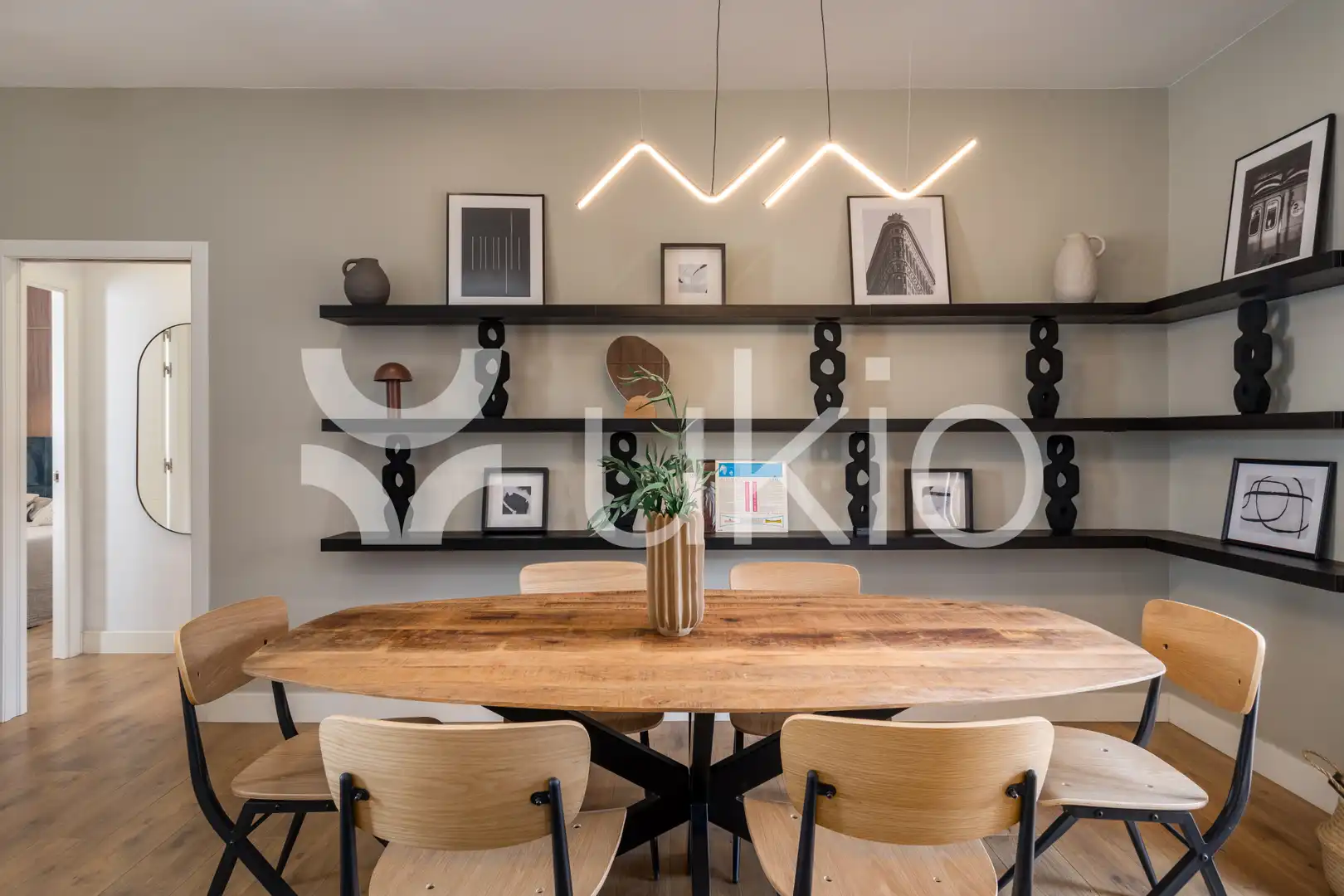 Comedor de Apartamento de alquiler en Madrid con Aire acondicionado, Calefacción y Amueblado
