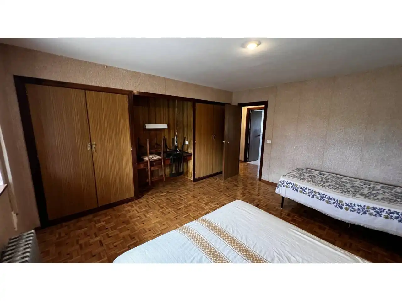 Dormitori de Casa o xalet en venda en Merindad de Montija amb Calefacció, Jardí privat i Parquet