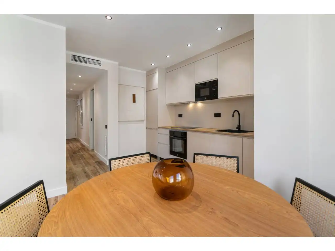 Kitchen of Flat for sale in Barcelona  with Air Conditioner, Heating and Furnished