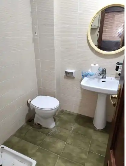 Baño de Nave industrial en venta en Valencia