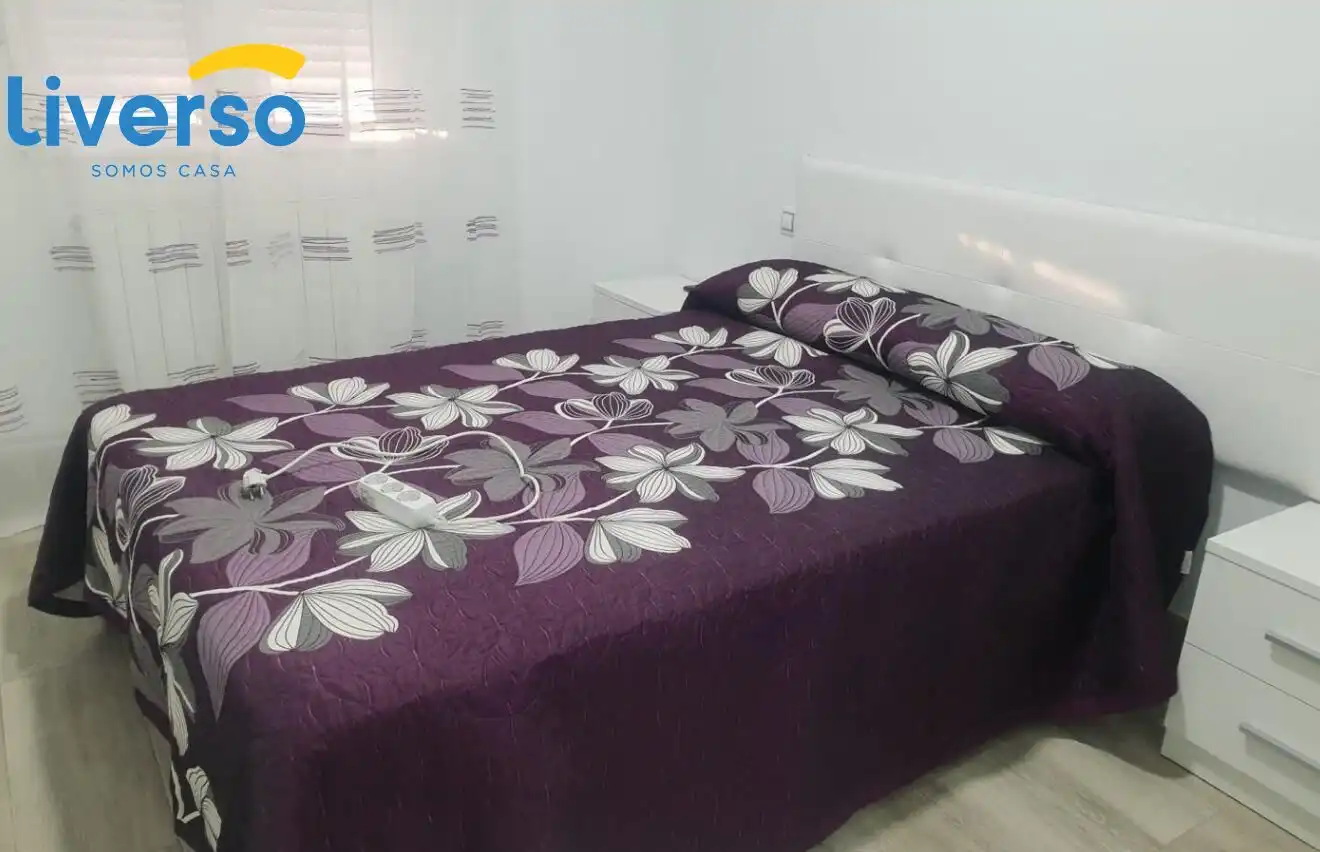 Dormitori de Pis per a compartir en Burgos amb Calefacció, Terrassa i Moblat