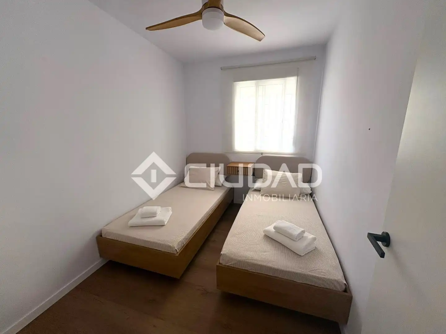 Bedroom of Flat for sale in Sanlúcar de Barrameda  with Furnished