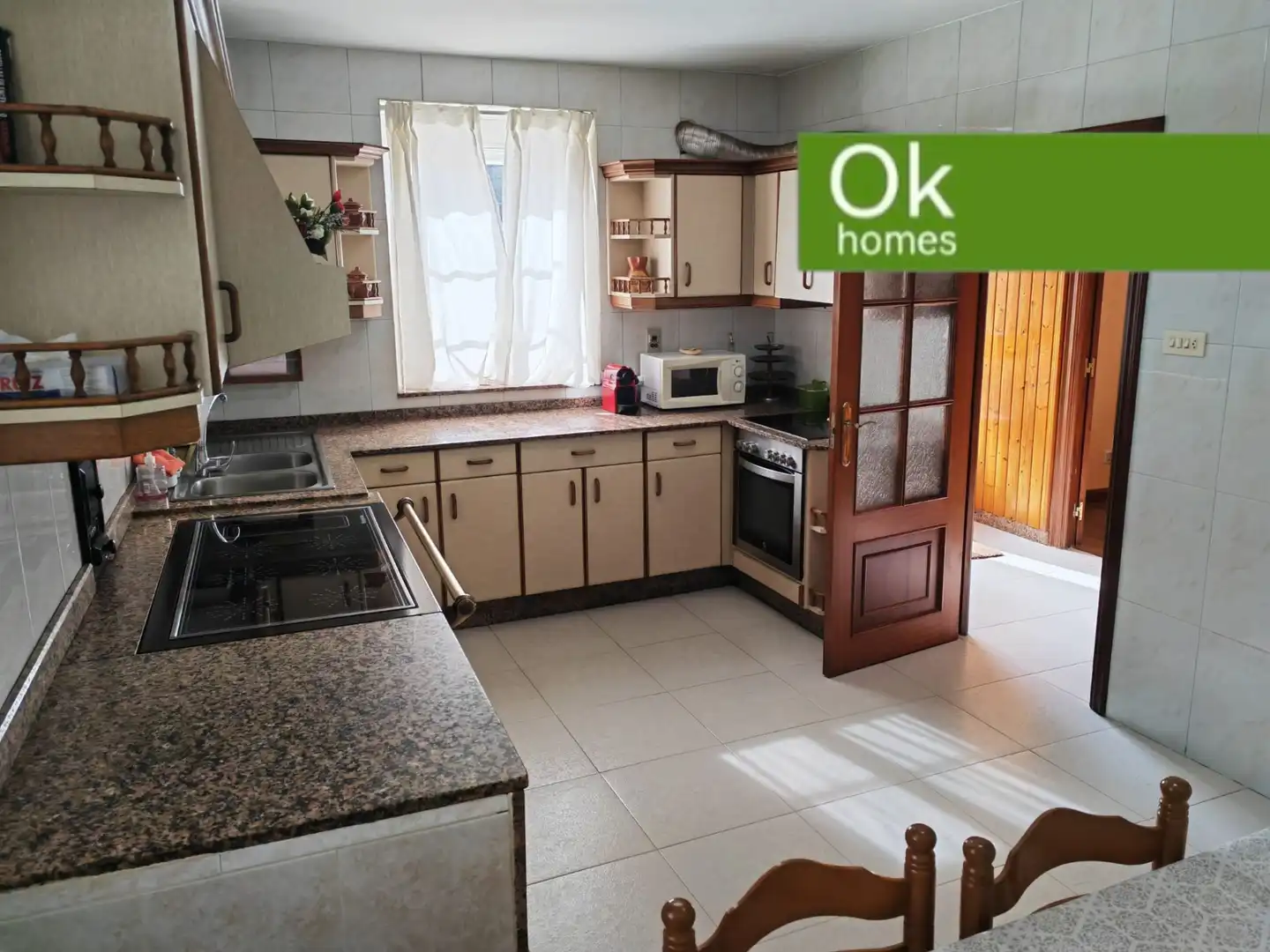 Cocina de Casa adosada de alquiler en Curtis con Calefacción, Trastero y Amueblado