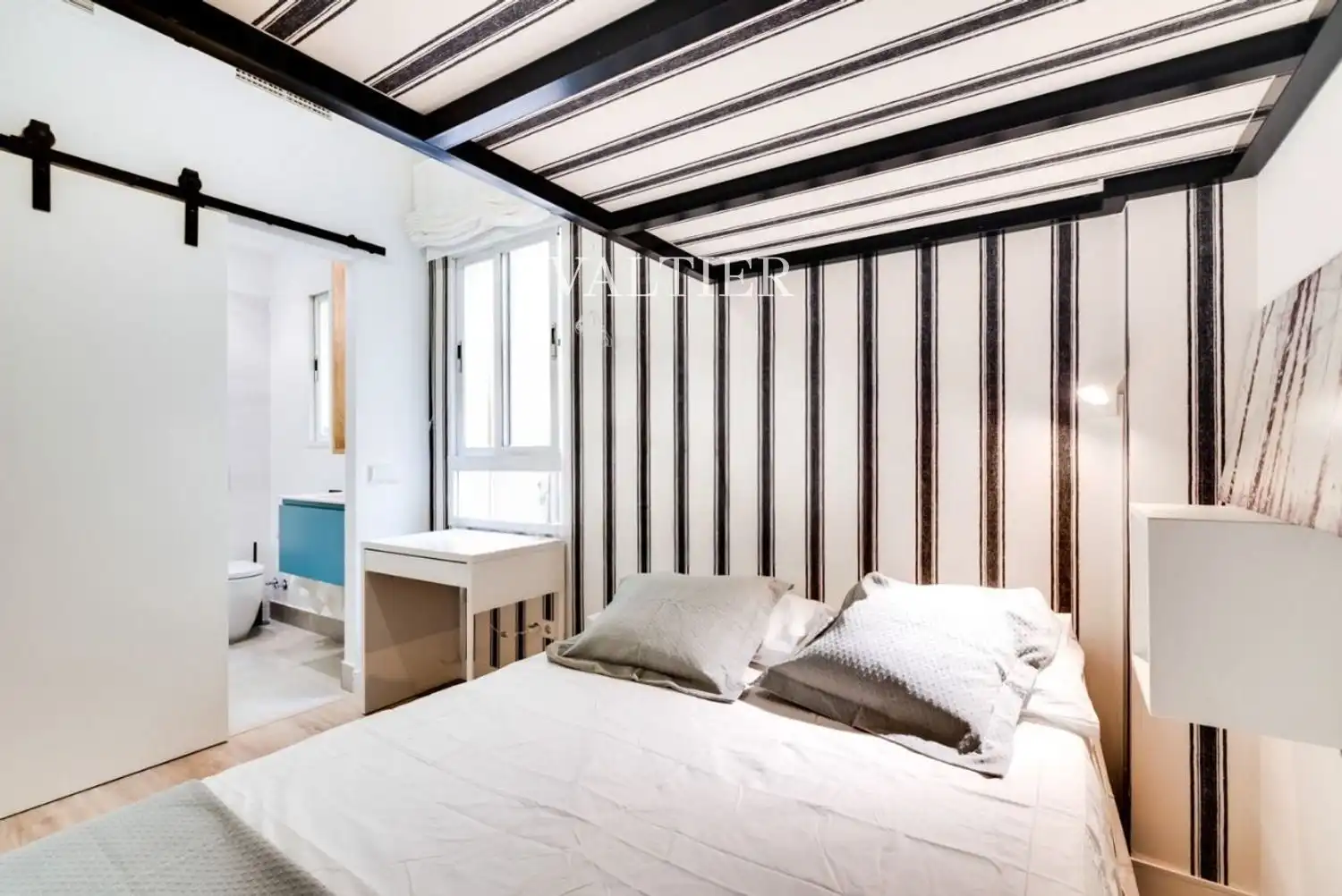 Bedroom of Flat for rent in Madrid  with Air Conditioner, Heating and Furnished