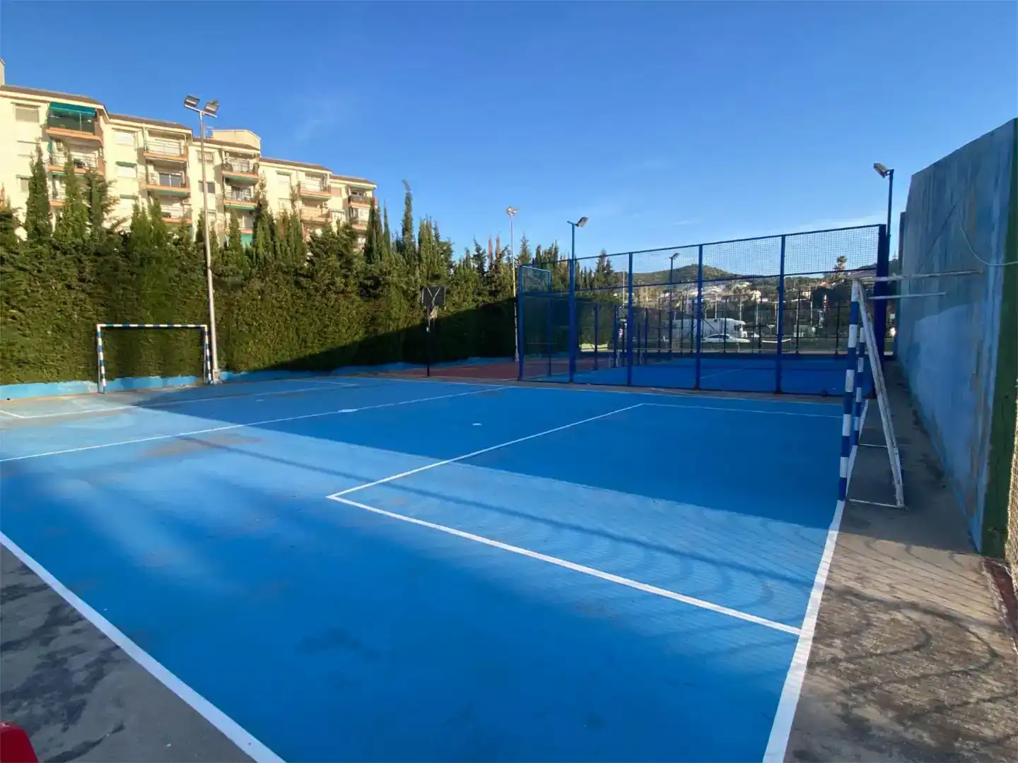 Parkplatz von Wohnung zum Verkauf in Calafell mit Klimaanlage, Schwimmbad und Balkon