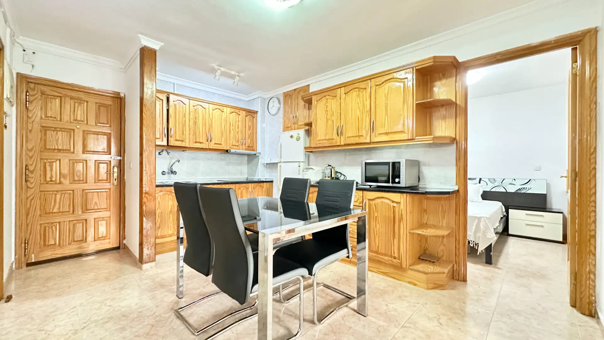 Cocina de Piso de alquiler en San Bartolomé de Tirajana con Amueblado, Lavadora y Microondas