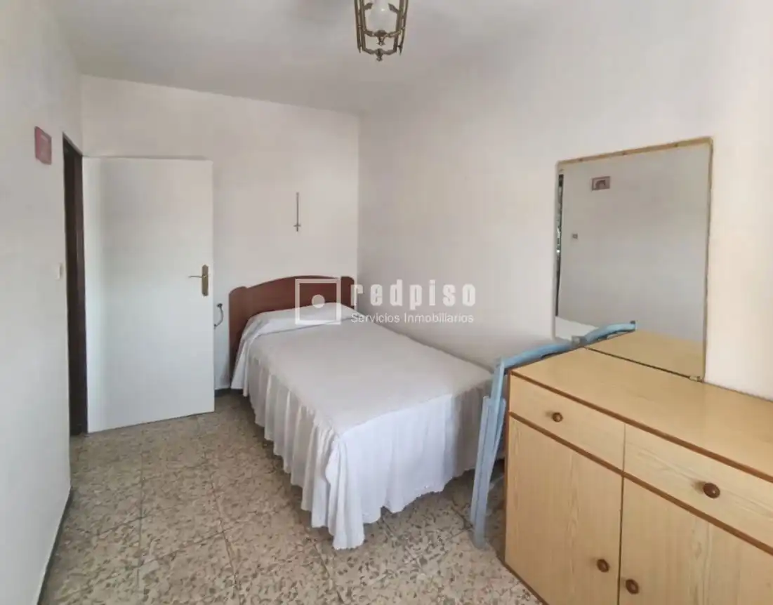 Habitación de Piso en venta en Sevilla con Aire acondicionado y Terraza