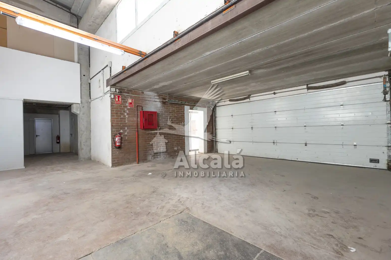 Nave industrial en venta en Alcalá de Henares