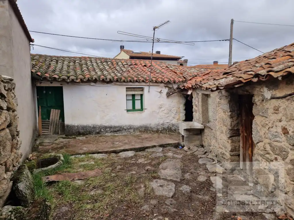 Vista exterior de Casa o chalet en venta en Solosancho