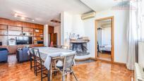 Dining room of Flat to rent in  Madrid Capital  with Air Conditioner, Heating and Parquet flooring