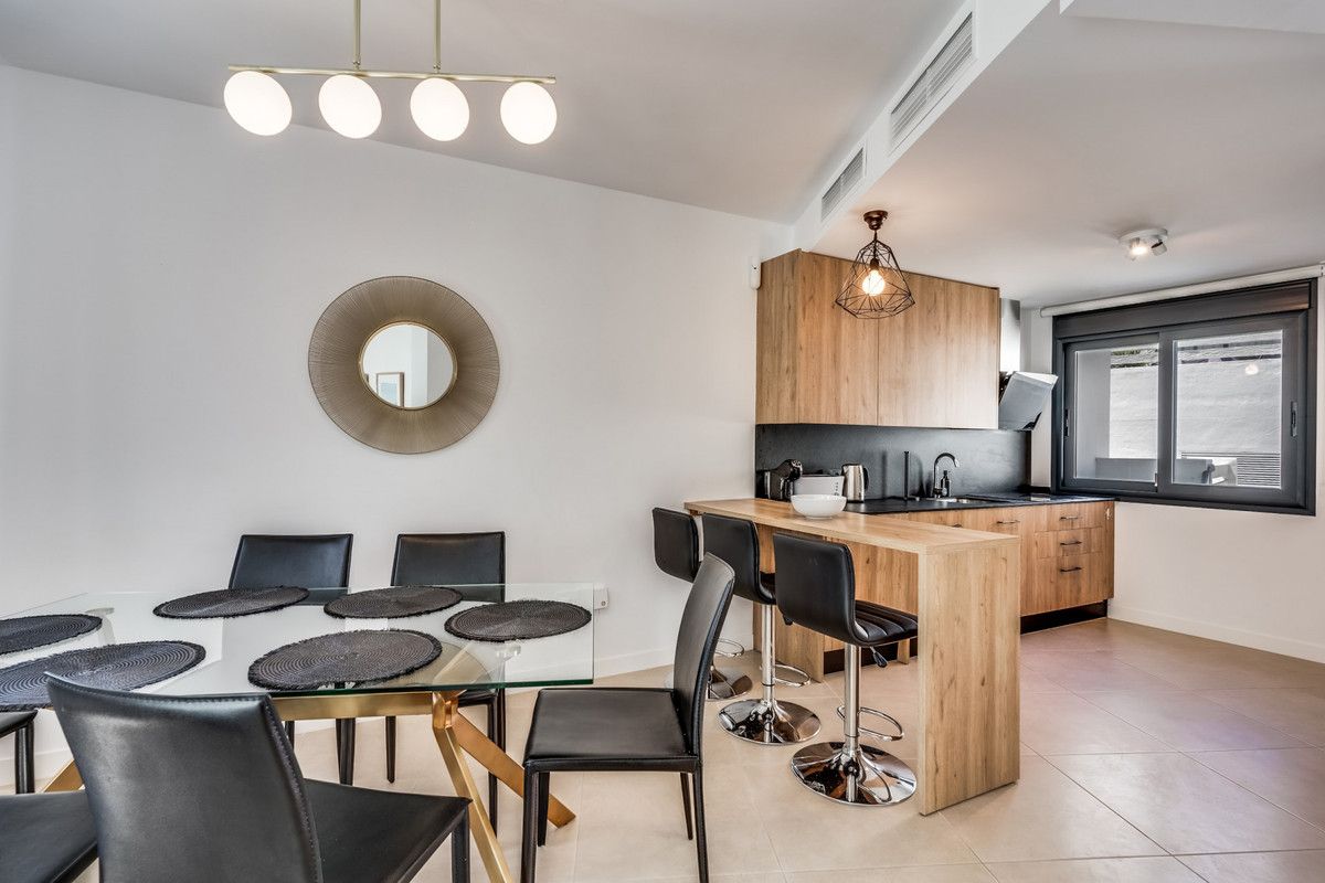 Dining room of Single-family semi-detached to rent in Estepona  with Air Conditioner, Furnished and Oven