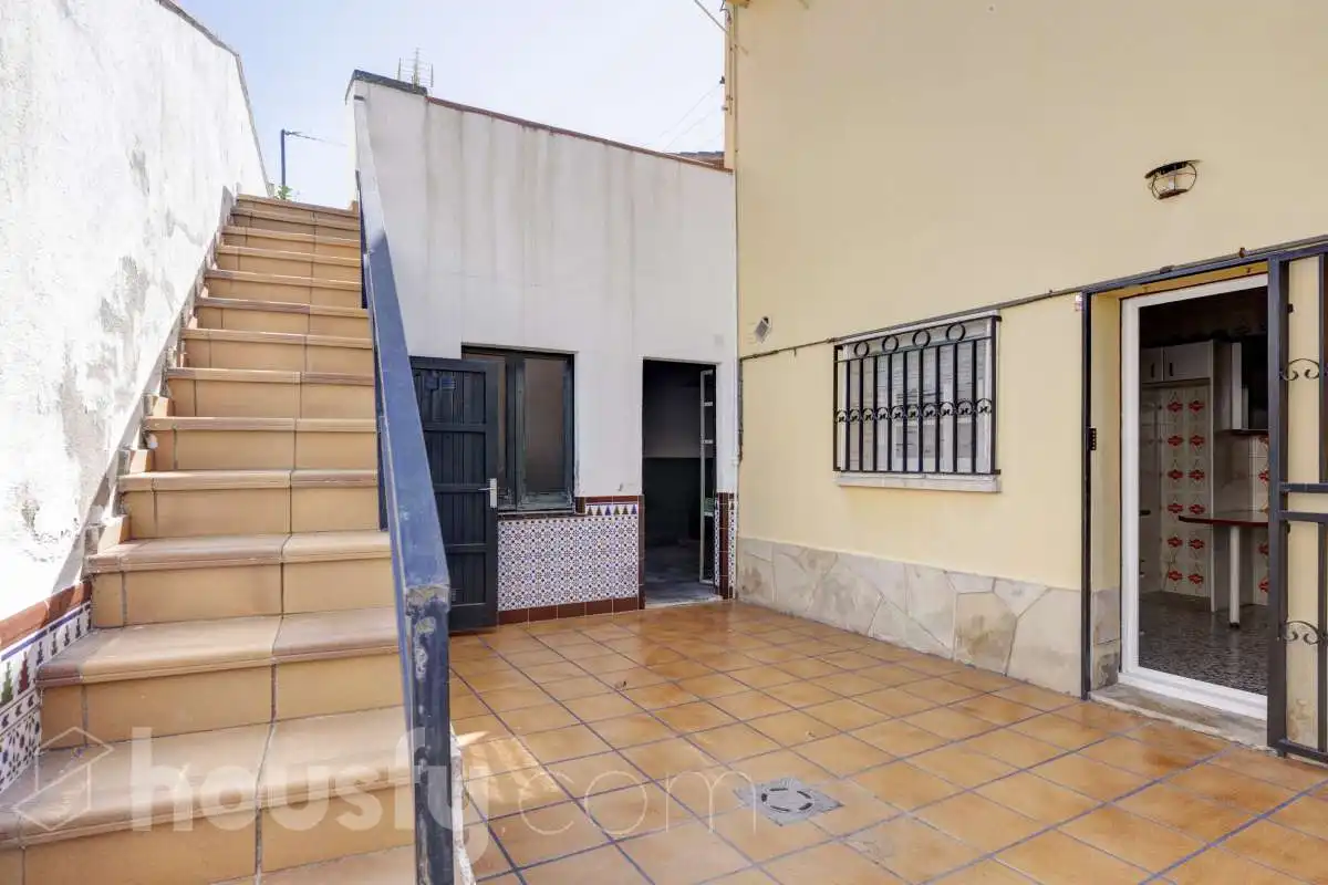 Vista exterior de Casa o xalet en venda en Premià de Mar amb Aire condicionat, Calefacció i Terrassa