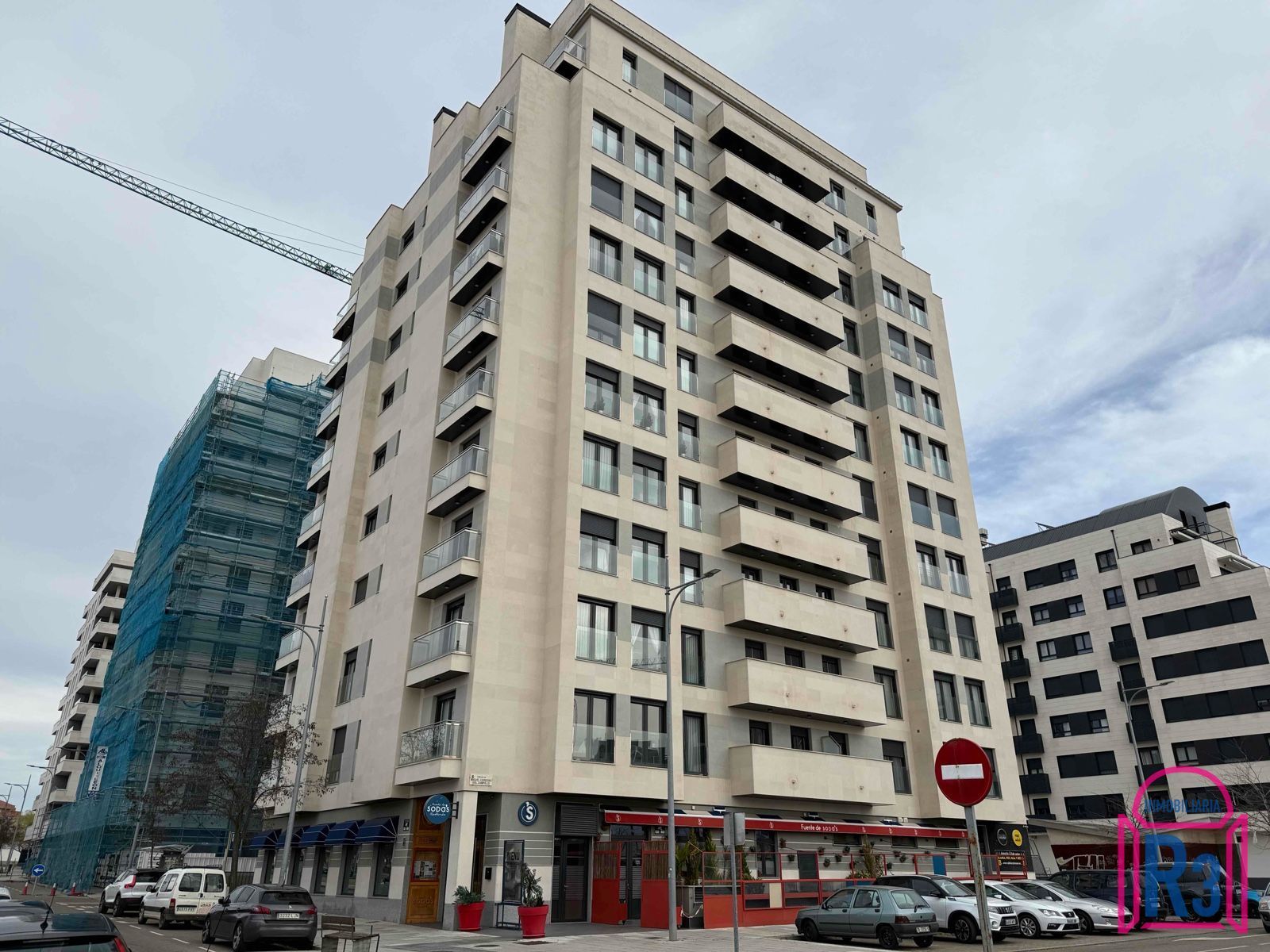 Außenansicht von Wohnungen zur Miete in León Capital  mit Klimaanlage, Heizung und Terrasse