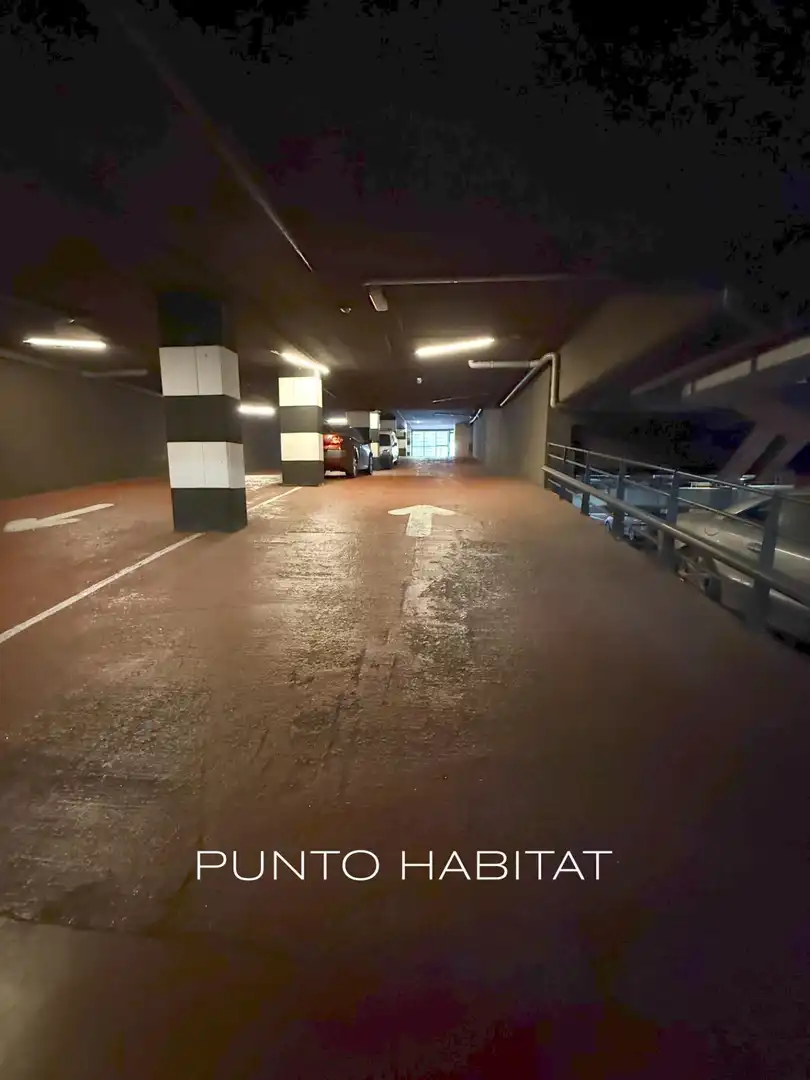 Parkplatz von Garage zum Verkauf in Barcelona