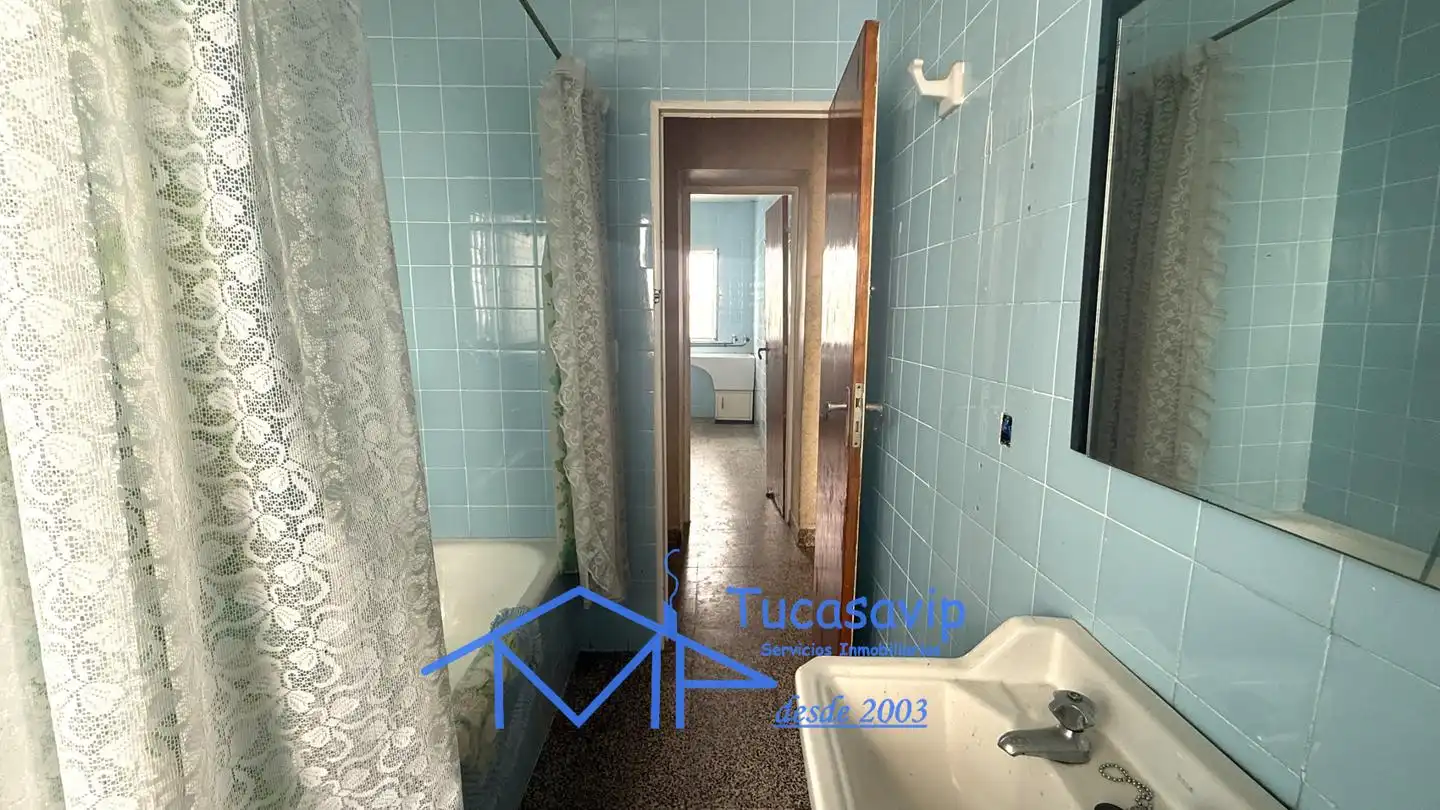Baño de Piso en venta en Cebreros con Terraza
