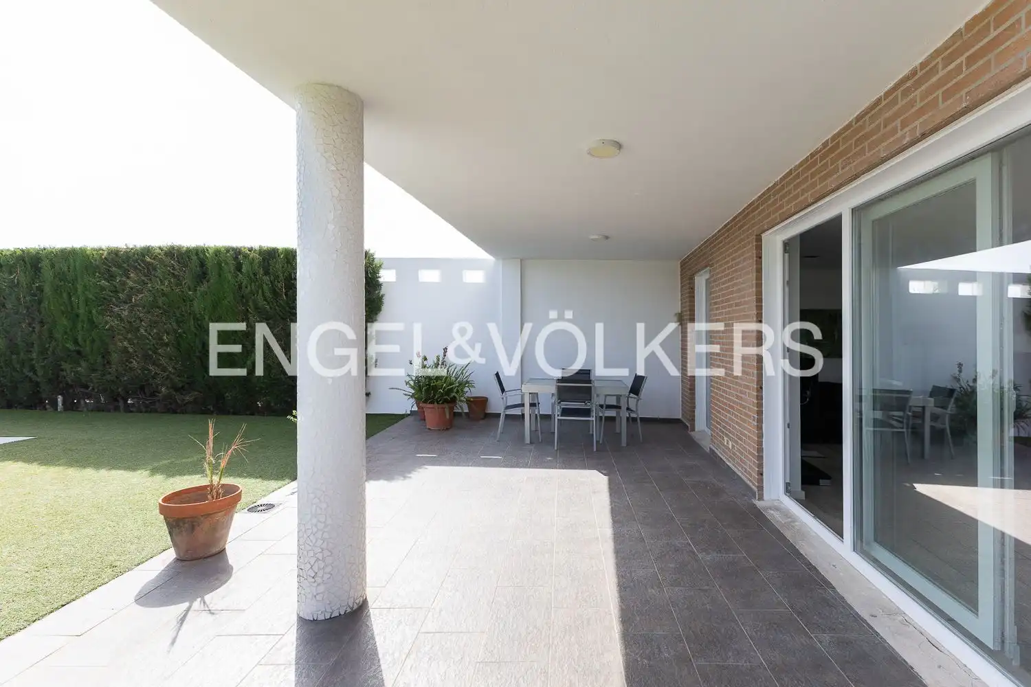 Terrassa de Casa o xalet de lloguer en Riba-roja de Túria amb Calefacció
