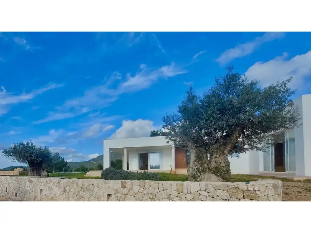 Casa con piscina en venta en Es Cubells, imagen 8
