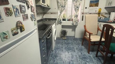 Foto 2 de Piso en venta en Txabarri - La Unión - Vista Alegre, Sestao