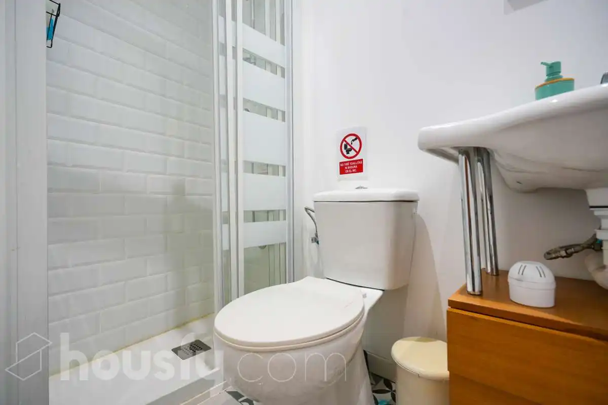Baño de Piso en venta en Madrid con Calefacción y Parquet