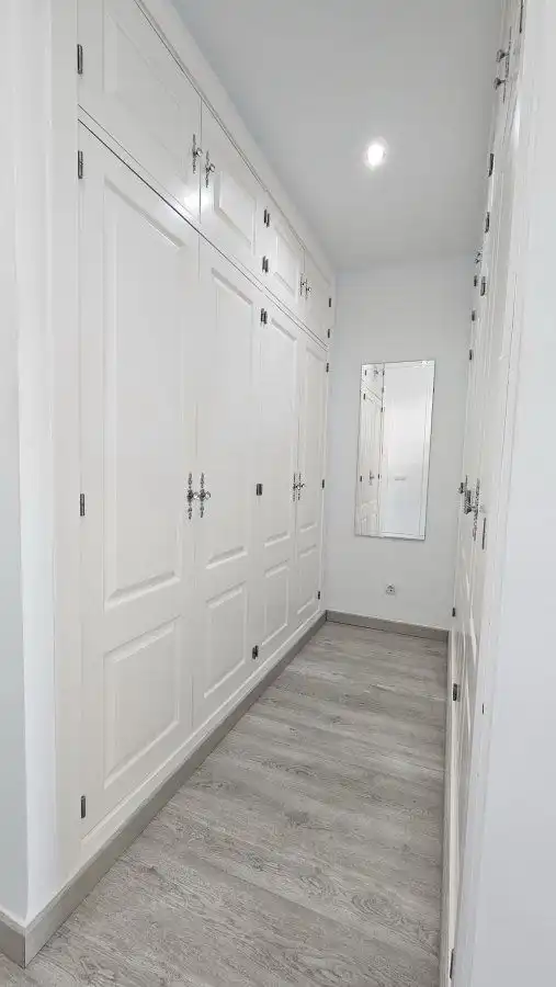 Schlafzimmer von Wohnungen zum Verkauf in La Alcaidesa mit Klimaanlage, Heizung und Terrasse