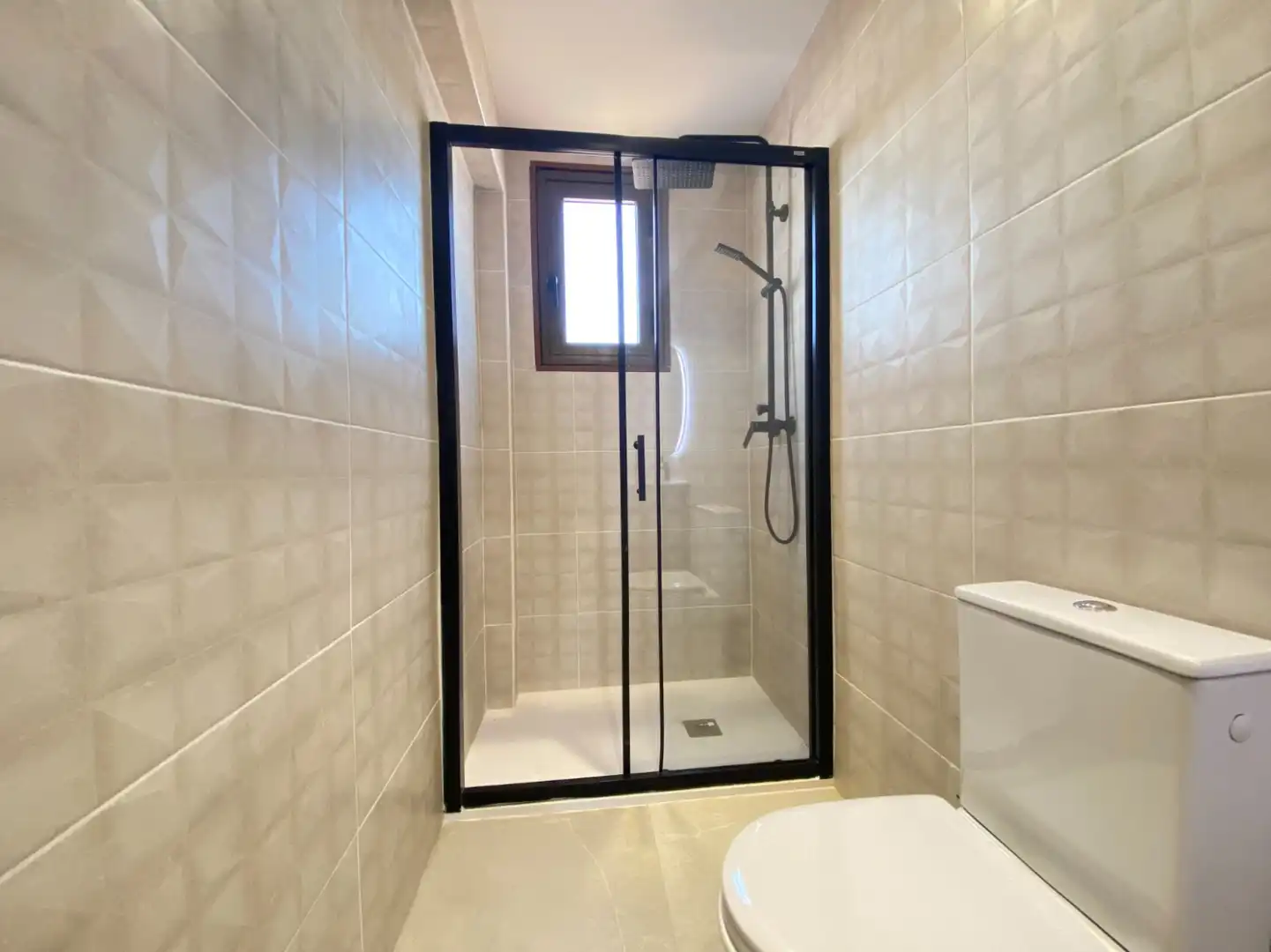 Badezimmer von Wohnung zur Miete in Vila-real mit Möbliert