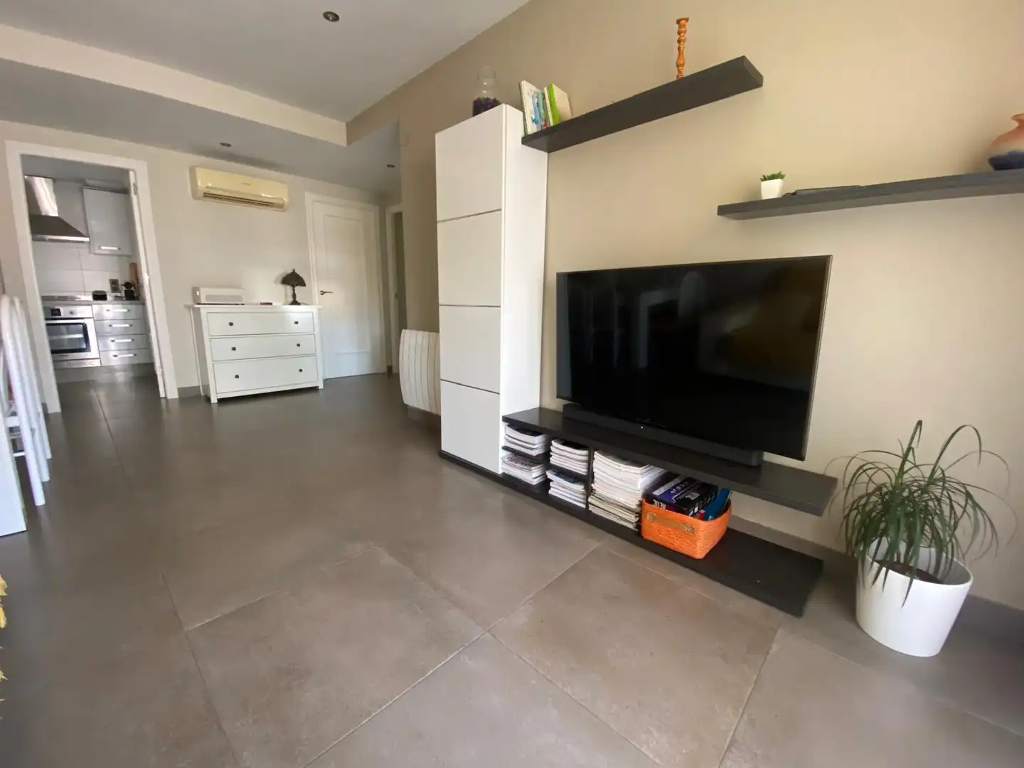 Appartement compact avec piscine à vendre à Avinguda Borrons 14, imagen 2