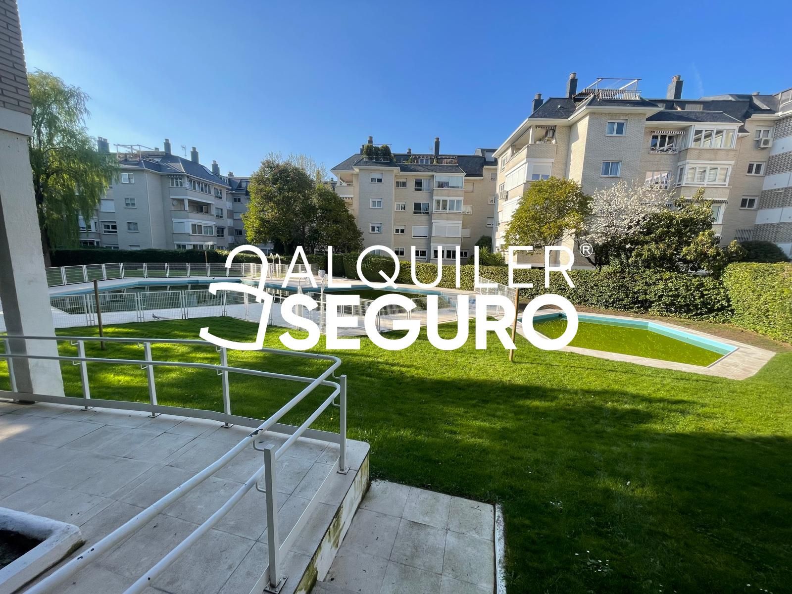 Exterior view of Flat for rent in Colmenar Viejo  with Heating, Terrace and Swimming Pool