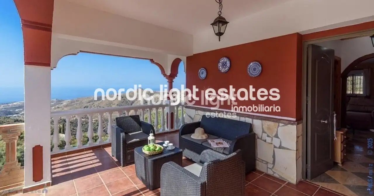 Casa con piscina in vendita a Torrox Pueblo, imagen 3