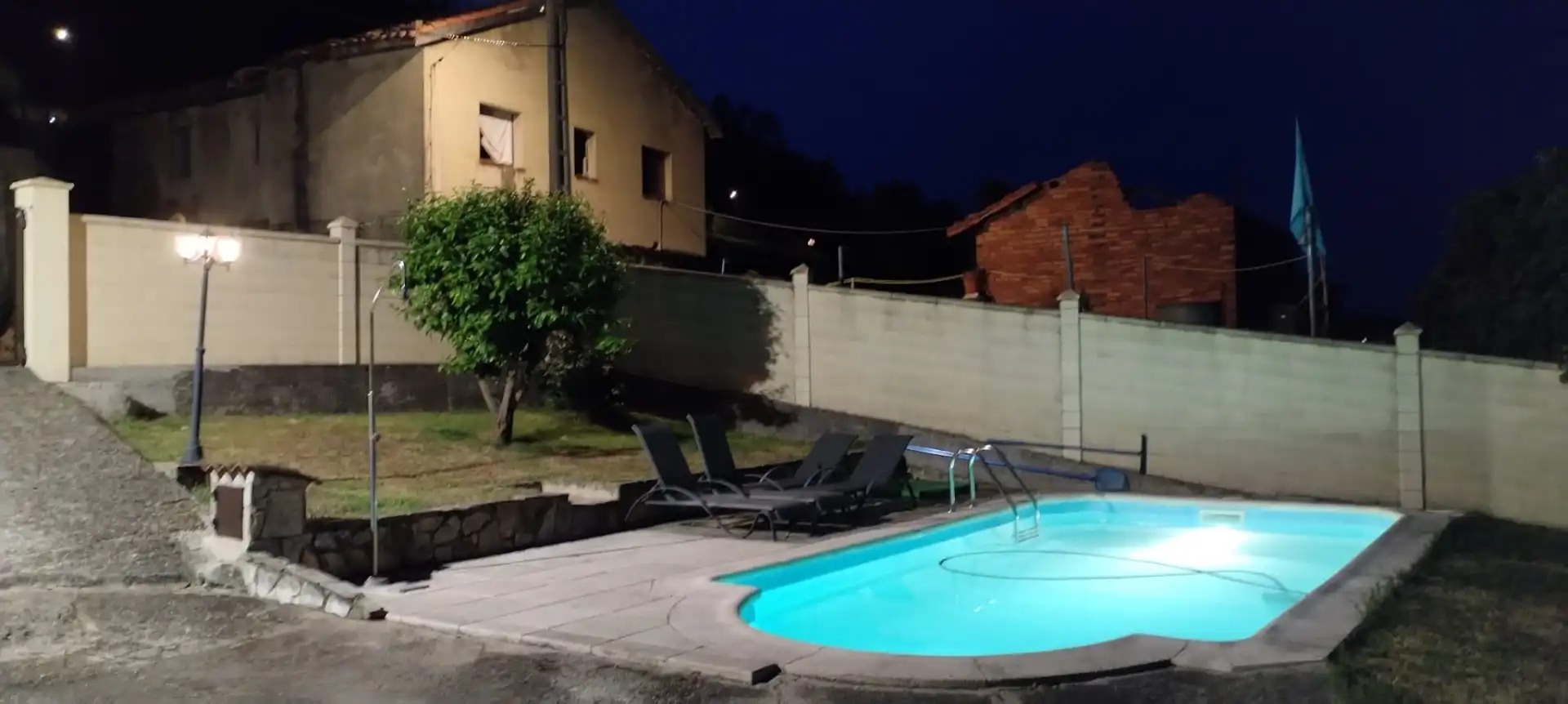 Piscina de Casa o xalet en venda en Pravia amb Calefacció, Jardí privat i Terrassa