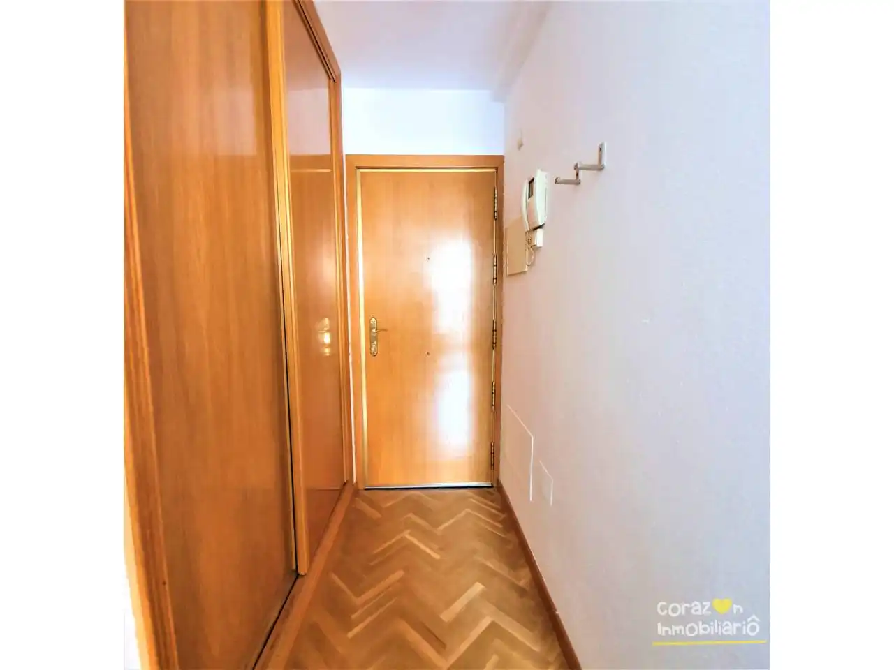 Study for rent in Madrid  with Air Conditioner, Parquet flooring and Storage room