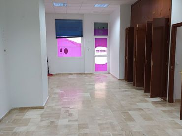 Oficina amb ascensor de lloguer a Calle Regimiento Infantería de Cádiz
