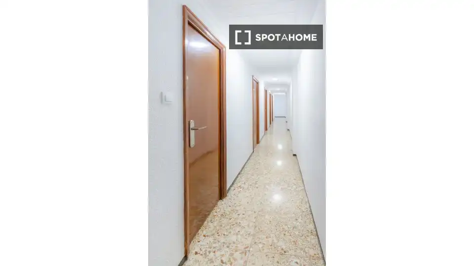 Wohnung zur untervermieten in Elche / Elx mit Klimaanlage, Heizung und Möbliert