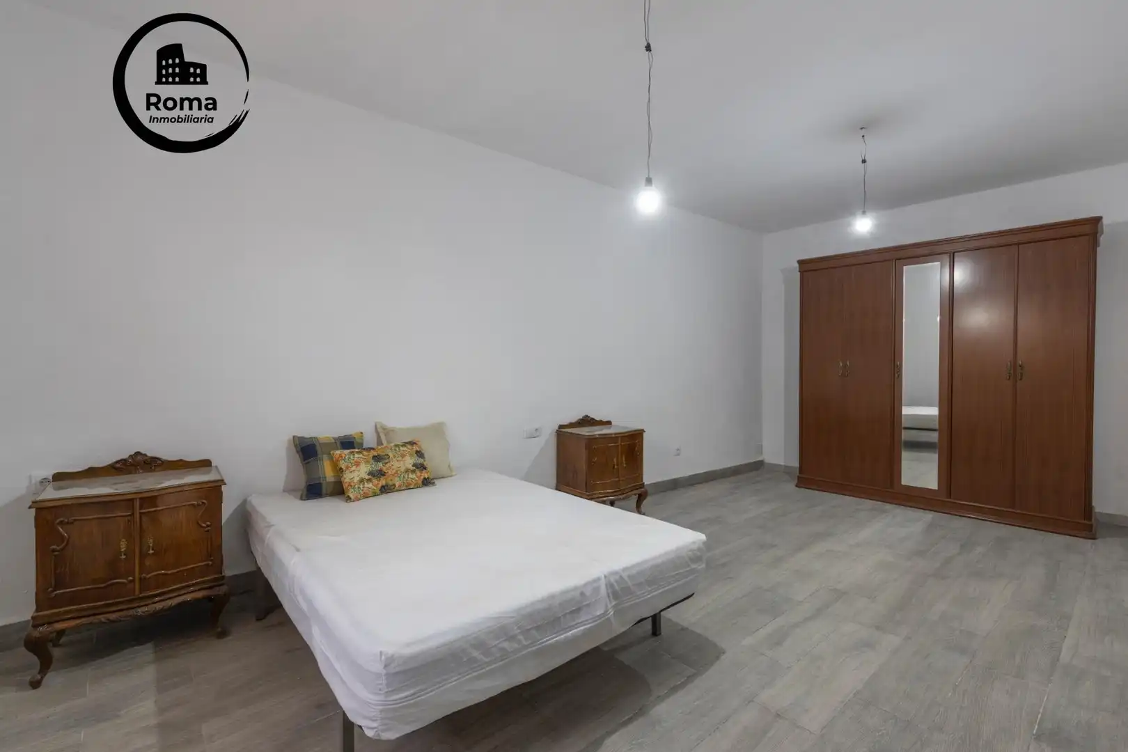 Habitación de Planta baja en venta en Moclín con Jardín privado, Amueblado y Balcón