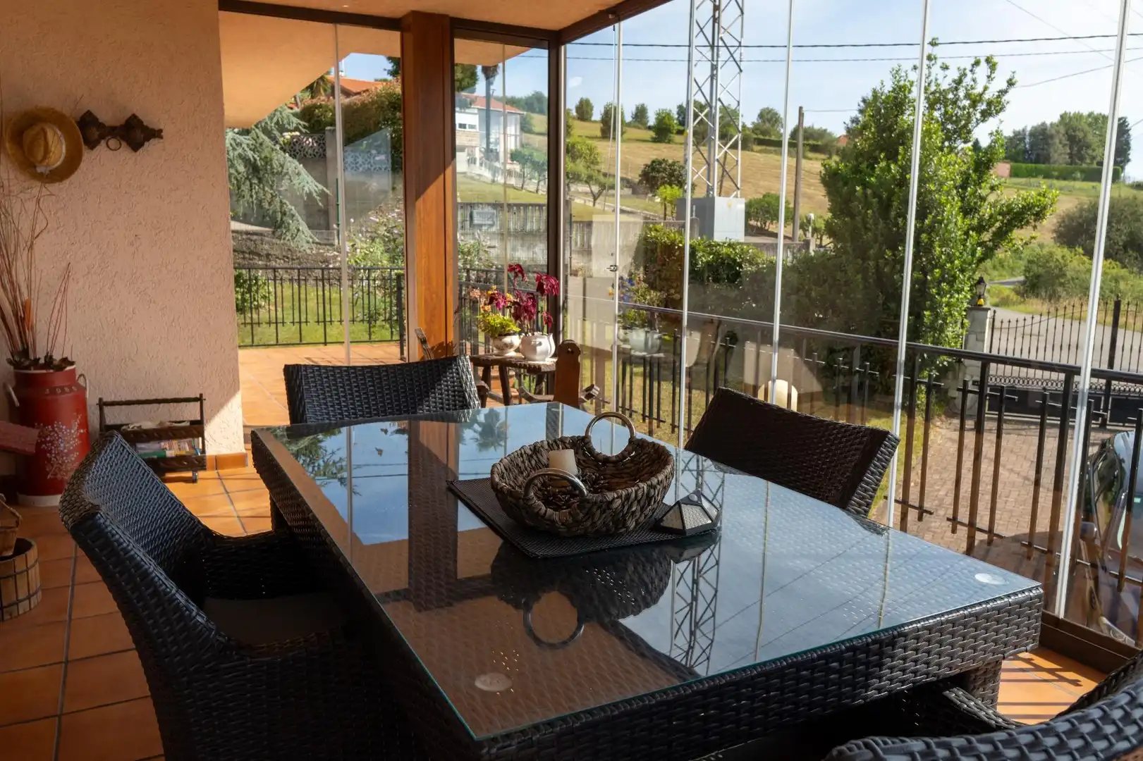 Terrassa de Casa o xalet en venda en Gijón  amb Calefacció, Jardí privat i Terrassa