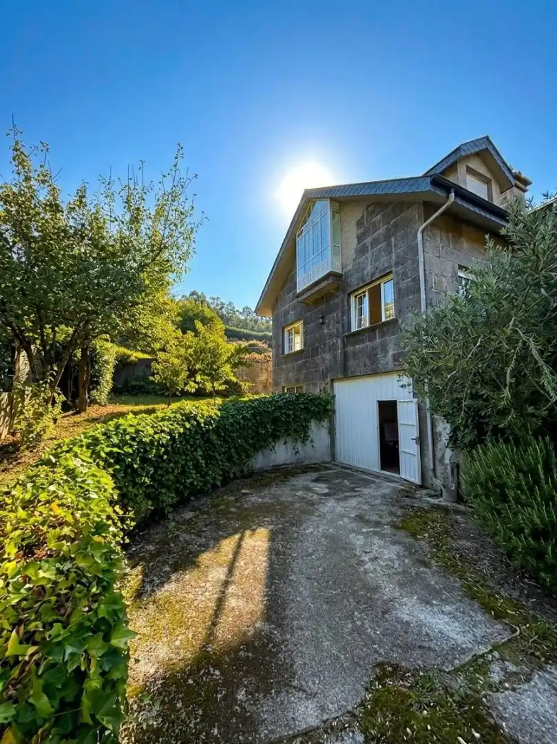 Casa con jardín en venta en Rúa do Nabal, imagen 3