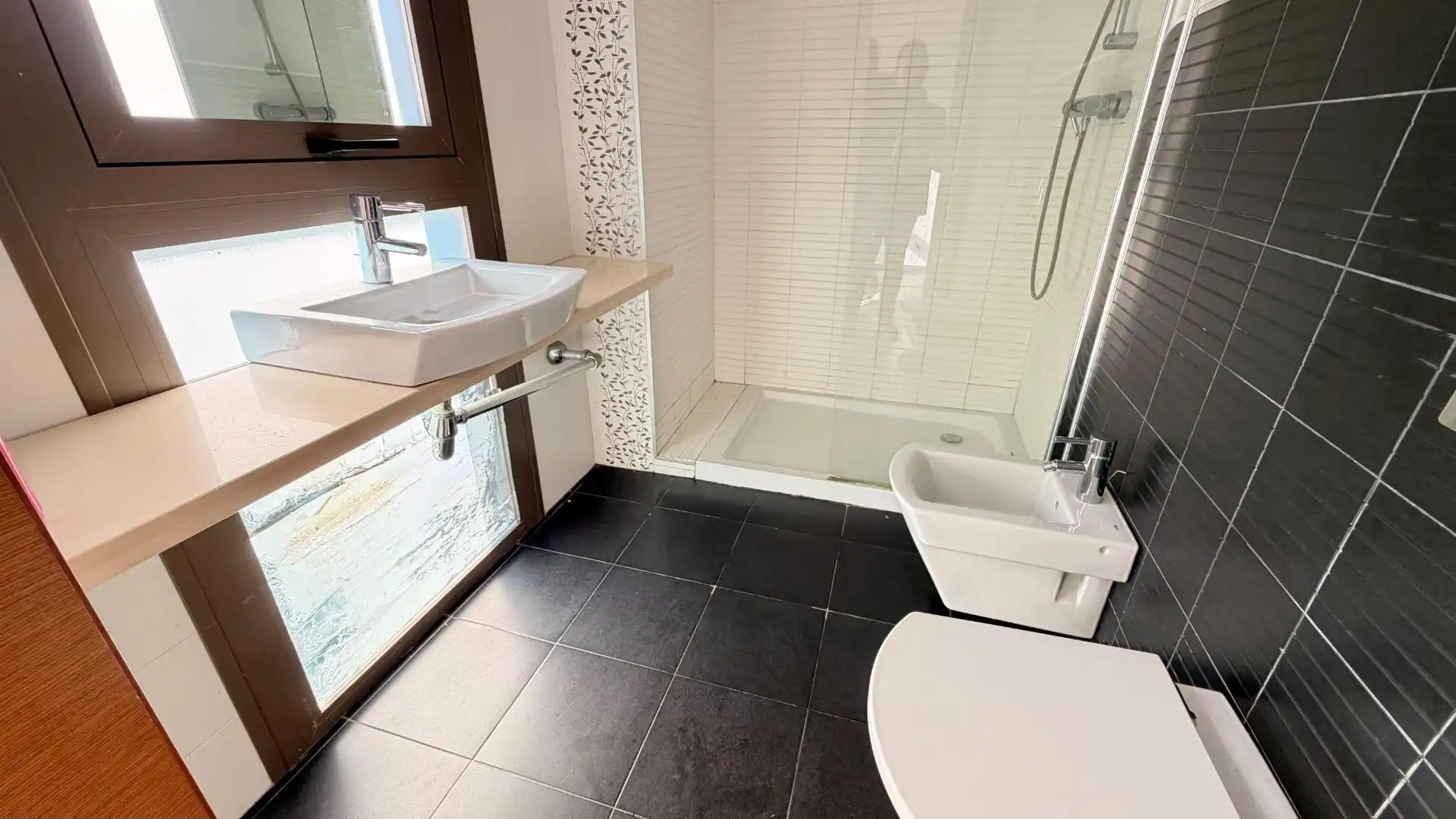 Bathroom of Detached homes for sale in Elche / Elx  with Air Conditioner, Private garden and Terrace
