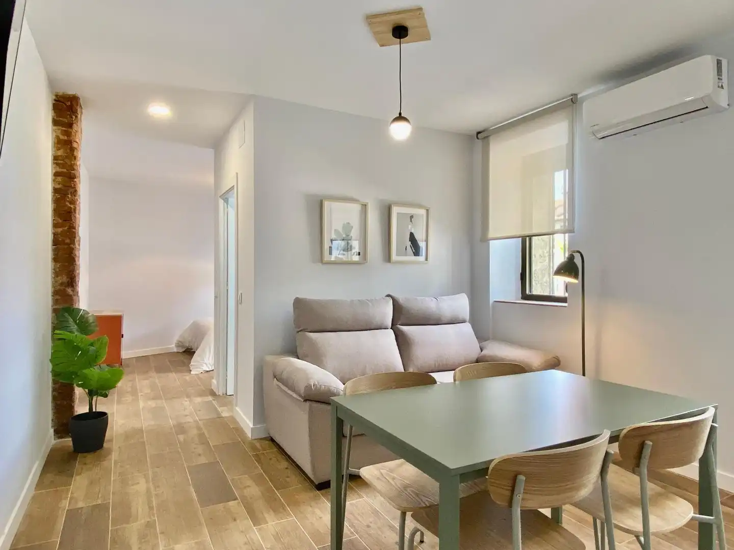 Sala de estar de Edificio en venta en Ávila