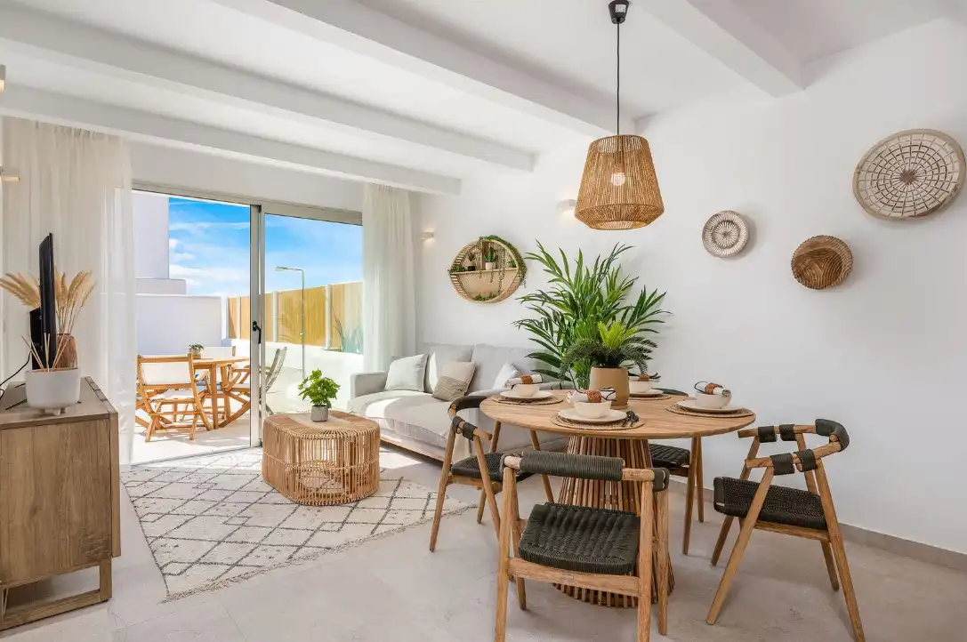 House with terrace for sale in Las Lomas de Rame - Bahía Bella, imagen 4