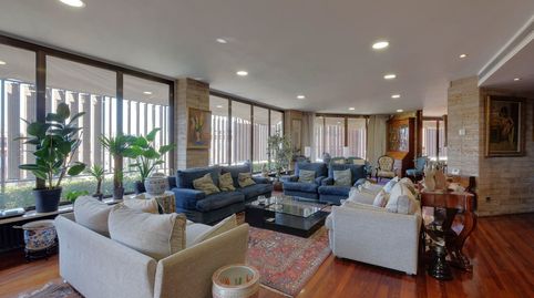 Espectacular piso junto a Reina Victoria