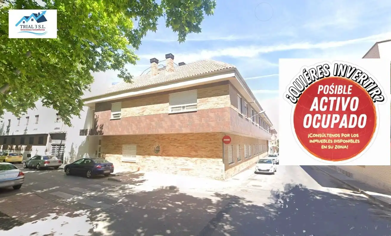 Vista exterior de Pis en venda en Ciudad Real amb Piscina comunitària