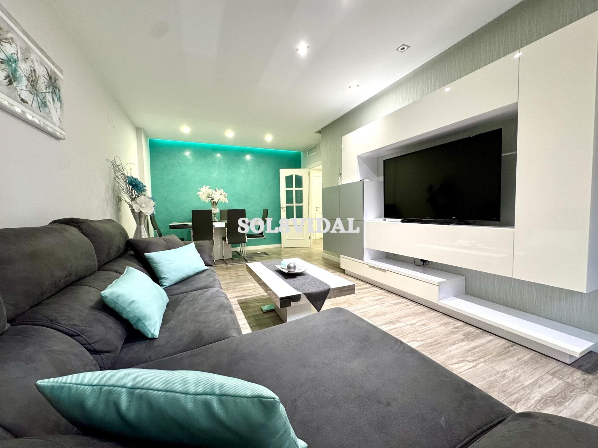 Living room of Flat for sale in Orihuela  with Air Conditioner, Furnished and Balcony