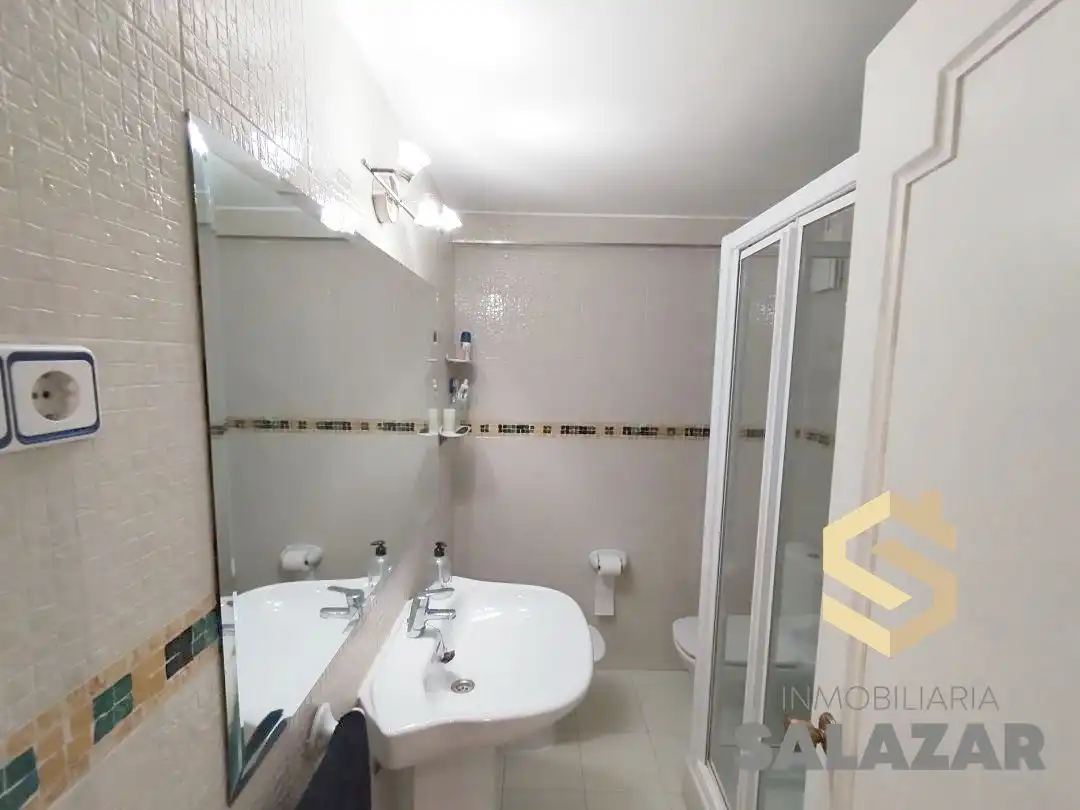 Badezimmer von Wohnung zur Miete in Basurtu - Zorrotza