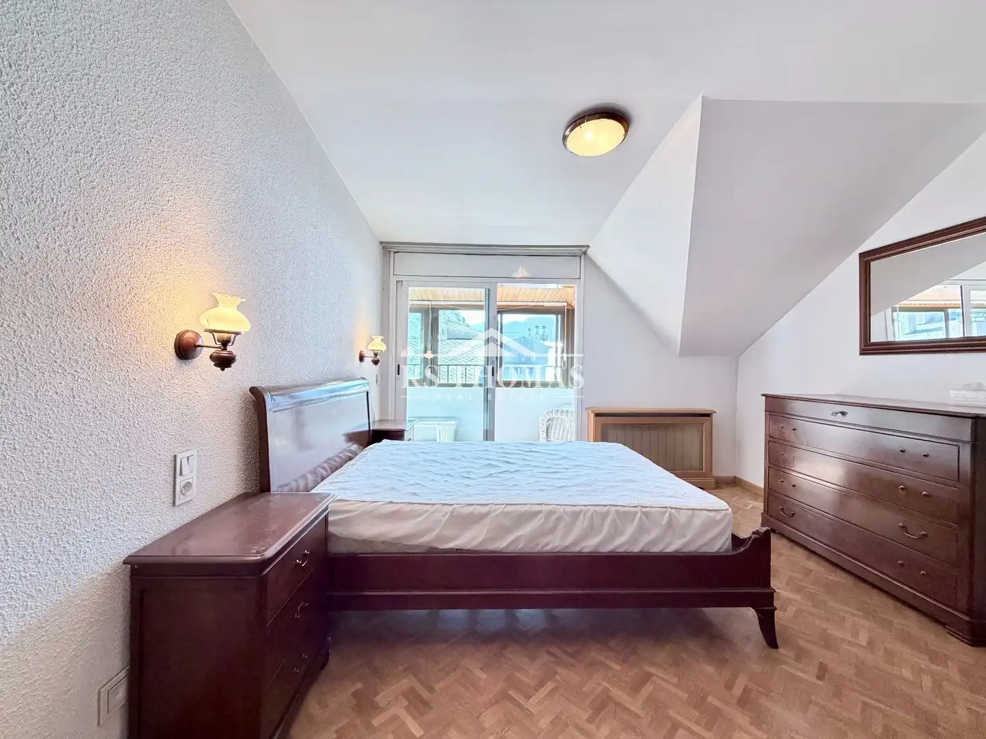 Habitación de Ático de alquiler en Andorra la Vella con Calefacción y Terraza